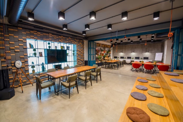 4 Reasons Why Freelancers Should Use a Coworking Space