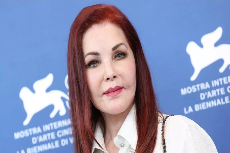 Priscilla Presley 